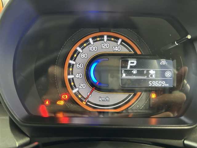 スズキ スペーシア ギア HYBRID XZ 鹿児島県 2019(令1)年 6万km ブルーイッシュブラックパール3 ALPINE製フリップダウンモニター/スズキセーフティサポート/全方位モニター/アイドリングストップ/両側パワースライドドア/純正メモリナビ【CN-RZ743W】/（CD/DVD/フルセグ/Bluetooth/SD）/ヘッドアップディスプレイ/ステアリングリモコン/前席シートヒーター/ルーフレール/純正LEDヘッドライト/フロントフォグランプ/オートライト/電動格納ドアミラー/純正フロアマット