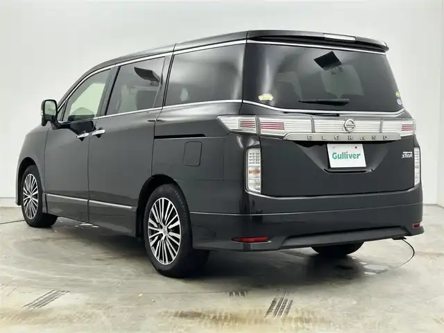 日産 エルグランド 250ハイウェイスターS 岡山県 2018(平30)年 6.8万km ファントムブラック 純正8インチナビ(MM516D-L)/(フルセグTV/CD/DVD/Blu-ray/Bluetooth/AUX)/両側パワースライドドア/ハーフレザー/ビルトインETC/LEDヘッドライト/バックカメラ/クルーズコントロール/社外ドライブレコーダー/プッシュスタート/スマートキー/アイドリングストップ/レーンキープアシスト/純正フロアマット/純正18インチアルミホイール/オートライト/フォグランプ