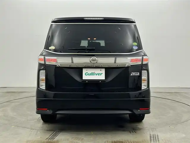 日産 エルグランド 250ハイウェイスターS 岡山県 2018(平30)年 6.8万km ファントムブラック 純正8インチナビ(MM516D-L)/(フルセグTV/CD/DVD/Blu-ray/Bluetooth/AUX)/両側パワースライドドア/ハーフレザー/ビルトインETC/LEDヘッドライト/バックカメラ/クルーズコントロール/社外ドライブレコーダー/プッシュスタート/スマートキー/アイドリングストップ/レーンキープアシスト/純正フロアマット/純正18インチアルミホイール/オートライト/フォグランプ