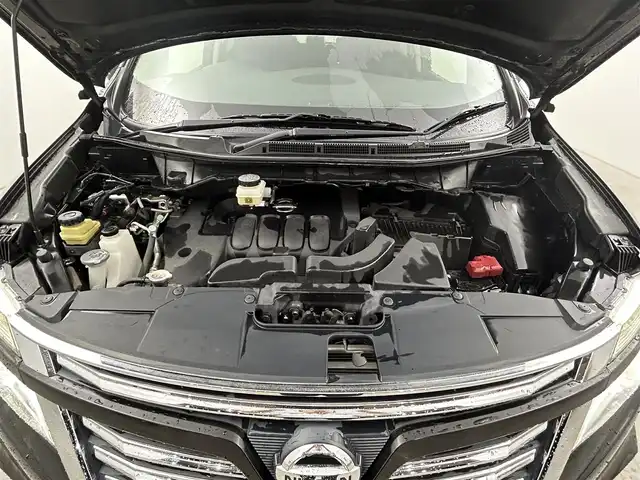 日産 エルグランド 250ハイウェイスターS 岡山県 2018(平30)年 6.8万km ファントムブラック 純正8インチナビ(MM516D-L)/(フルセグTV/CD/DVD/Blu-ray/Bluetooth/AUX)/両側パワースライドドア/ハーフレザー/ビルトインETC/LEDヘッドライト/バックカメラ/クルーズコントロール/社外ドライブレコーダー/プッシュスタート/スマートキー/アイドリングストップ/レーンキープアシスト/純正フロアマット/純正18インチアルミホイール/オートライト/フォグランプ