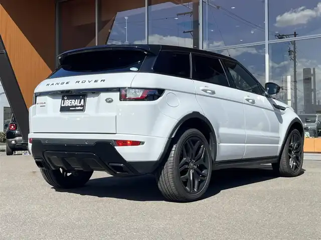 ランドローバー レンジローバーイヴォーク HSEダイナミック 岐阜県 2017(平29)年 3.9万km フジホワイト ブラックデザインパック/ＡＣＣ（アダプティブクルーズコントロール）/３６０°パークアシスト　/レーンデパーチャーワーニング/パワーシート/パノラミックグラスルーフ（回転式電動サンブラインド付）/ＭＥＲＩＤＩＡＮサウンドシステム　/アダプティブＬＥＤヘッドランプ　/シートヒーター　/ワンセグテレビ/バックカメラ