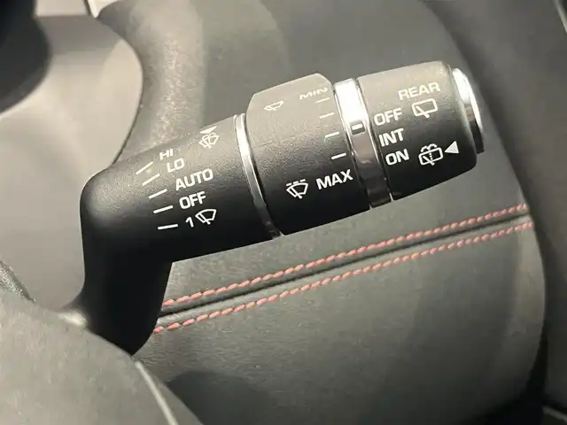 ランドローバー レンジローバーイヴォーク HSEダイナミック 岐阜県 2017(平29)年 3.9万km フジホワイト ブラックデザインパック/ＡＣＣ（アダプティブクルーズコントロール）/３６０°パークアシスト　/レーンデパーチャーワーニング/パワーシート/パノラミックグラスルーフ（回転式電動サンブラインド付）/ＭＥＲＩＤＩＡＮサウンドシステム　/アダプティブＬＥＤヘッドランプ　/シートヒーター　/ワンセグテレビ/バックカメラ