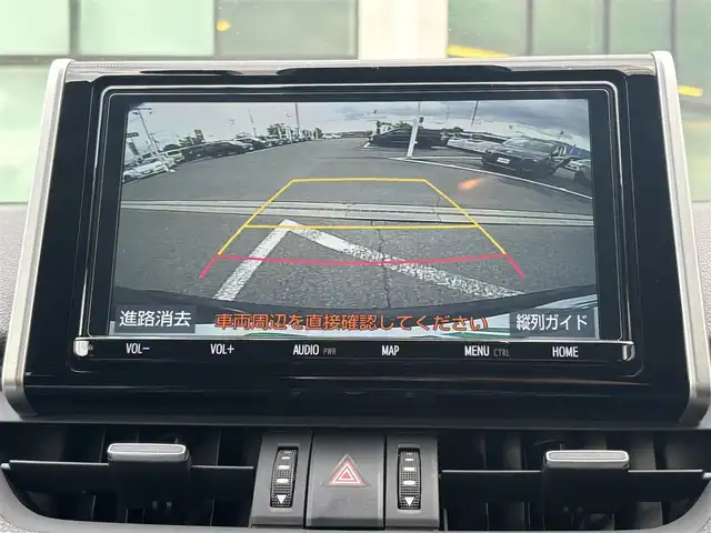 トヨタ ＲＡＶ４ G 奈良県 2019(令1)年 1.8万km アティチュードブラックマイカ 純正9インチナビ（NSZT-Y68T）/（フルセグ/BT/CD/DVD）/レーダークルーズコントロール/バックカメラ/ブラインドスポットモニター/前後コーナーセンサー/プリクラッシュセーフティ/レーンキープアシスト/パワーバックドア/レザーシート（ブラック）/運転席メモリ付きパワーシート/前席パワーシート/ステアリングヒーター/LEDヘッドライト/ETC2.0/前方ドライブレコーダー（DRT-C68A）/純正18インチAW/保証書/取り扱い説明書/スペアキーX1