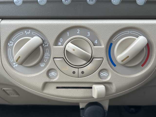 スズキ アルト F 富山県 2014(平26)年 2.7万km アーバンブラウンパールメタリック ＣＤ　/ＦＭ／ＡＭ　/純正ホイールキャップ　/純正フロアマット