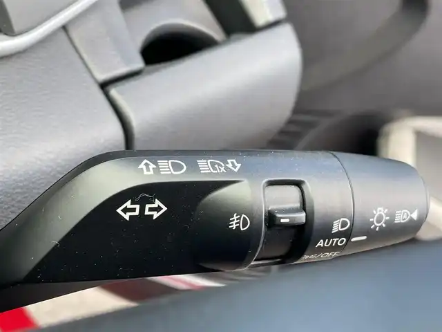 日産 オーラ G レザーエディション 熊本県 2021(令3)年 3.9万km ガーネットレッド/スーパーブラック 2トーン 純正9インチナビ/(ApplCarPlay・AndroidAuto・Bluetooth・フルセグ・USB・HDMI)/アラウンドビューモニター/BOSEパーソナルプラス/デジタルルームミラー/レザーシート/ワイヤレス充電/純正前方ドライブレコーダー/ビルトインETC2.0/前後クリアランスソナー/ブラインドスポットモニター/エマージェンシーブレーキ/プロパイロット/インテリジェントクルーズコントロール/ハンドル支援/側方・後方支援/駐車支援/標識認識機能/踏み間違い防止/ハイビームアシスト/オートライト/LEDヘッドライト/フォグランプ/スマートキー/プッシュスタート/スペアキー1本/保証書/取扱説明書