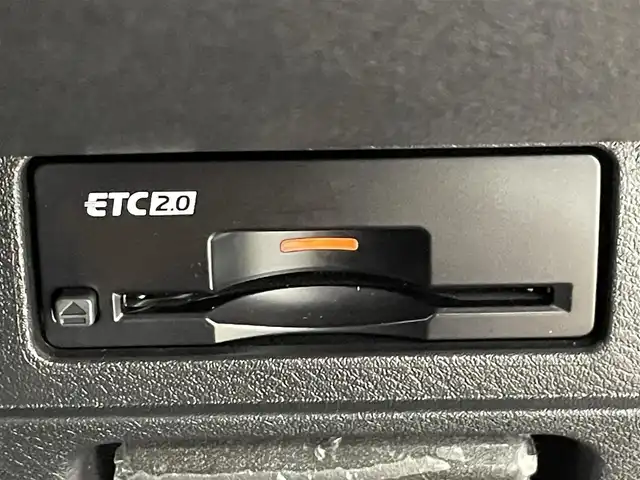 日産 オーラ G レザーエディション 熊本県 2021(令3)年 3.9万km ガーネットレッド/スーパーブラック 2トーン 純正9インチナビ/(ApplCarPlay・AndroidAuto・Bluetooth・フルセグ・USB・HDMI)/アラウンドビューモニター/BOSEパーソナルプラス/デジタルルームミラー/レザーシート/ワイヤレス充電/純正前方ドライブレコーダー/ビルトインETC2.0/前後クリアランスソナー/ブラインドスポットモニター/エマージェンシーブレーキ/プロパイロット/インテリジェントクルーズコントロール/ハンドル支援/側方・後方支援/駐車支援/標識認識機能/踏み間違い防止/ハイビームアシスト/オートライト/LEDヘッドライト/フォグランプ/スマートキー/プッシュスタート/スペアキー1本/保証書/取扱説明書