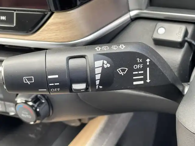 日産 オーラ G レザーエディション 熊本県 2021(令3)年 3.9万km ガーネットレッド/スーパーブラック 2トーン 純正9インチナビ/(ApplCarPlay・AndroidAuto・Bluetooth・フルセグ・USB・HDMI)/アラウンドビューモニター/BOSEパーソナルプラス/デジタルルームミラー/レザーシート/ワイヤレス充電/純正前方ドライブレコーダー/ビルトインETC2.0/前後クリアランスソナー/ブラインドスポットモニター/エマージェンシーブレーキ/プロパイロット/インテリジェントクルーズコントロール/ハンドル支援/側方・後方支援/駐車支援/標識認識機能/踏み間違い防止/ハイビームアシスト/オートライト/LEDヘッドライト/フォグランプ/スマートキー/プッシュスタート/スペアキー1本/保証書/取扱説明書