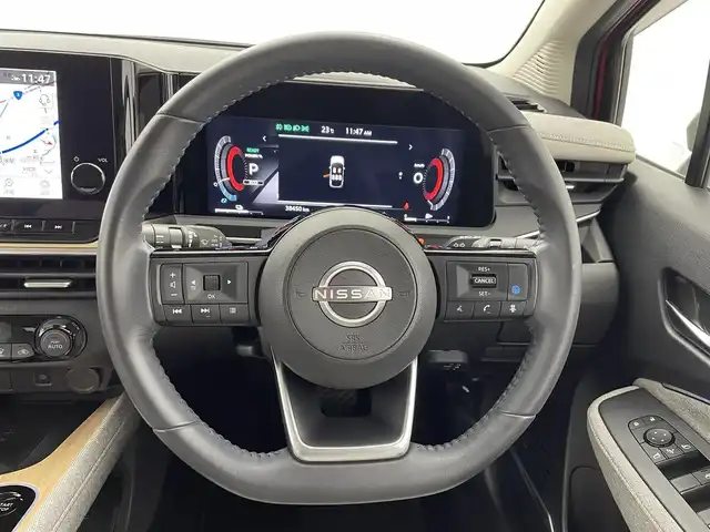 日産 オーラ G レザーエディション 熊本県 2021(令3)年 3.9万km ガーネットレッド/スーパーブラック 2トーン 純正9インチナビ/(ApplCarPlay・AndroidAuto・Bluetooth・フルセグ・USB・HDMI)/アラウンドビューモニター/BOSEパーソナルプラス/デジタルルームミラー/レザーシート/ワイヤレス充電/純正前方ドライブレコーダー/ビルトインETC2.0/前後クリアランスソナー/ブラインドスポットモニター/エマージェンシーブレーキ/プロパイロット/インテリジェントクルーズコントロール/ハンドル支援/側方・後方支援/駐車支援/標識認識機能/踏み間違い防止/ハイビームアシスト/オートライト/LEDヘッドライト/フォグランプ/スマートキー/プッシュスタート/スペアキー1本/保証書/取扱説明書