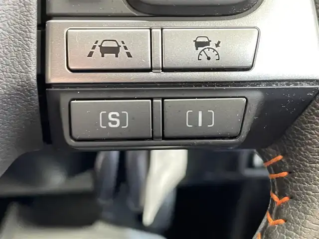 スバル フォレスター Xブレイク 岩手県 2016(平28)年 10.2万km クリスタルホワイトP ワンオーナー/４WD/ルーフレール/パドルシフト/前席パワーシート/前席・後席左右シートヒーター/アイサイトVer.3/メーカーOPアドバンスドセイフティパッケージ/プリクラッシュブレーキ/全車速追従機能付きクルーズコントロール/アクティブレーンキープ/AT誤発進抑制制御/先行車発信お知らせ機能/スバルリヤビークルディテクション/アダプティブドライビングビーム/X-MODE/ヒルディセントコントロール/ステアリング連動ヘッドランプ/横滑り防止装置/アイドリングストップ/コーナーセンサー/純正ナビ/フルセグTV/バックカメラ/ドライブレコーダー/ETC/LEDヘッドランプ/フロント・リヤフォグランプ/純正アルミホイール