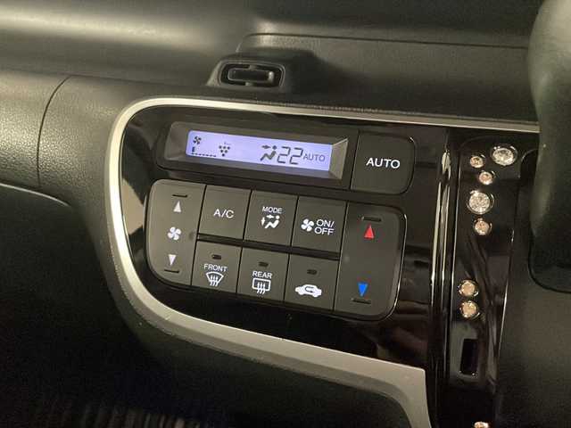 ホンダ Ｎ ＢＯＸ カスタム SSパッケージ 熊本県 2015(平27)年 8.1万km プレミアムベルベットパープル・パール イクリプスナビ/バックモニター/ALPINEフリップダウンモニター【TMX-RM3005】/シティブレーキアクティブシステム/両側パワースライドドア/ETC/横滑り抑制機能/ＥＣＯＮモード/ステアリングスイッチ/スマートキー/オートエアコン