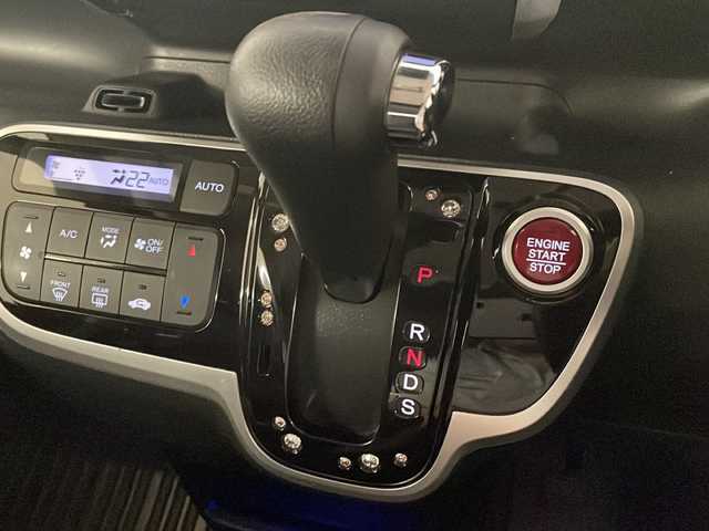 ホンダ Ｎ ＢＯＸ カスタム SSパッケージ 熊本県 2015(平27)年 8.1万km プレミアムベルベットパープル・パール イクリプスナビ/バックモニター/ALPINEフリップダウンモニター【TMX-RM3005】/シティブレーキアクティブシステム/両側パワースライドドア/ETC/横滑り抑制機能/ＥＣＯＮモード/ステアリングスイッチ/スマートキー/オートエアコン