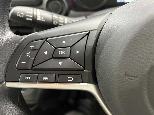 三菱 ｅＫワゴン M 鹿児島県 2024(令6)年 0.7万km スターリングシルバーM 純正オーディオ　/ミラー型バックカメラ　/ＵＳＢソケット　/ヘッドライトレベライザー　/ステリモ　/社外フロアマット　/アイドリングストップ　/カーテンエアバッグ　/ハロゲンライト　/ベンチシート/DN席シートヒーター/パワーステアリング/パワーウィンドウ/衝突被害軽減システム/AUX接続