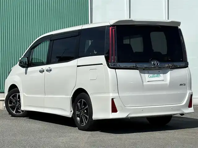 トヨタ ノア Si ダブルバイビーⅡ 福岡県 2020(令2)年 5.1万km ホワイトパールクリスタルシャイン プッシュスタートボタン/スマートキー/HDDナビ/Bluetoothオーディオ/USB接続/HDMI接続/ETC/フルセグTV/バックカメラ/ドライブレコーダー前後/両側パワースライドドア/コーナーセンサー前後/純正アルミホイール/LEDヘッドライト