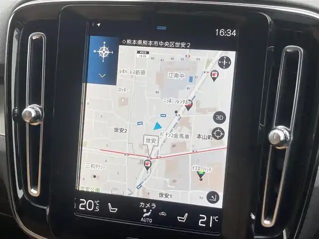 ボルボ ＸＣ４０ B4 AWD インスクリプション 熊本県 2021(令3)年 3.4万km ゴールド ・スマートキー/・プッシュスタート/・サンルーフ/・CitySafety/・レーンキープエイド/・ドライバーアラート/・ロードサインインフォメーション/・パークアシスト/・クロストラフィックアラート/・ブラインドスポットモニター/・アクティブ・ペンディング・ライト/・衝突回避/・クルーズコントロール(追従式)/・黒革シート/・前席パワーシート/・全席シートヒーター /・ハンドルヒーター /・純正メモリナビ/　【Bluetooth・USB・AppleCarPlay・AndroidAuto】/・harman/kardonサウンドシステム/・フルセグTV/・全方位カメラ/・ETC/・ワイヤレス充電/・パワーバックドア/・LEDヘッドランプ/・LEDフォグランプ/・純正マット/・保証書/取説