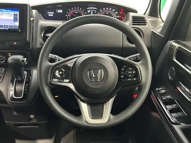 ホンダ Ｎ ＢＯＸ カスタム G L ホンダセンシング 鹿児島県 2020(令2)年 1.7万km プラチナホワイトパール 社外ナビ　/ワンセグＴＶ　/Ｂｌｕｅｔｏｏｔｈ　/ドラレコ　/クルーズコントロール　/前後ドラレコ　/片側パワスラ　/ビルドインＥＴＣ　/バックカメラ　/前席シートヒーター　/オートマチックハイビーム　/ホンダセンシング/フロアマット/ロール式サンシェード/LEDヘッドライト