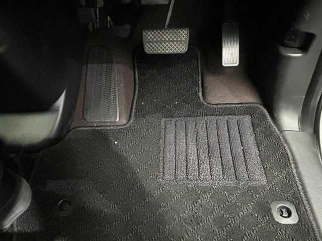 ホンダ Ｎ ＢＯＸ カスタム G L ホンダセンシング 鹿児島県 2020(令2)年 1.7万km プラチナホワイトパール 社外ナビ　/ワンセグＴＶ　/Ｂｌｕｅｔｏｏｔｈ　/ドラレコ　/クルーズコントロール　/前後ドラレコ　/片側パワスラ　/ビルドインＥＴＣ　/バックカメラ　/前席シートヒーター　/オートマチックハイビーム　/ホンダセンシング/フロアマット/ロール式サンシェード/LEDヘッドライト