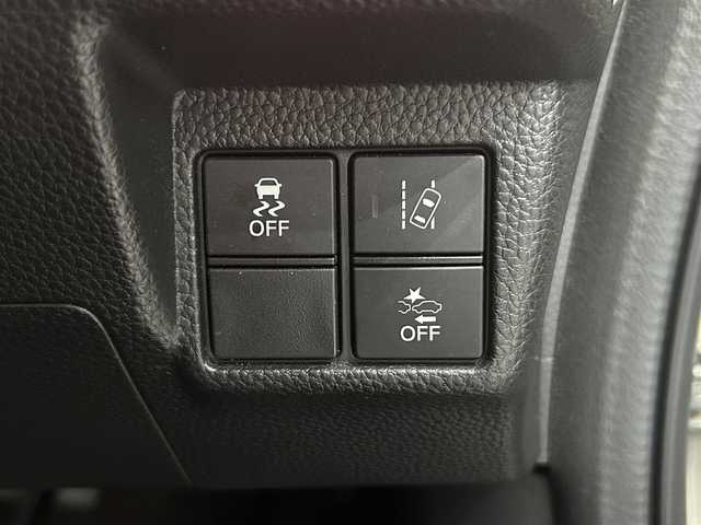 ホンダ Ｎ ＢＯＸ カスタム G L ホンダセンシング 鹿児島県 2020(令2)年 1.7万km プラチナホワイトパール 社外ナビ　/ワンセグＴＶ　/Ｂｌｕｅｔｏｏｔｈ　/ドラレコ　/クルーズコントロール　/前後ドラレコ　/片側パワスラ　/ビルドインＥＴＣ　/バックカメラ　/前席シートヒーター　/オートマチックハイビーム　/ホンダセンシング/フロアマット/ロール式サンシェード/LEDヘッドライト