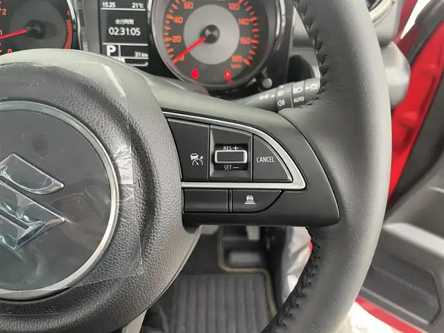 スズキ ジムニー ノマド FC 宮崎県 2025(令7)年 0.1千km 赤 ワンオーナー/４WD/衝突軽減ブレーキ/レーンキープアシスト/レーダークルーズコントロール/LEDヘッドライト/フォグランプ/シートヒーター/スマートキー/プッシュスタート/アイドリングストップ/背面タイヤ