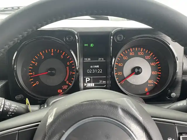 スズキ ジムニー ノマド FC 宮崎県 2025(令7)年 0.1千km 赤 ワンオーナー/４WD/衝突軽減ブレーキ/レーンキープアシスト/レーダークルーズコントロール/LEDヘッドライト/フォグランプ/シートヒーター/スマートキー/プッシュスタート/アイドリングストップ/背面タイヤ