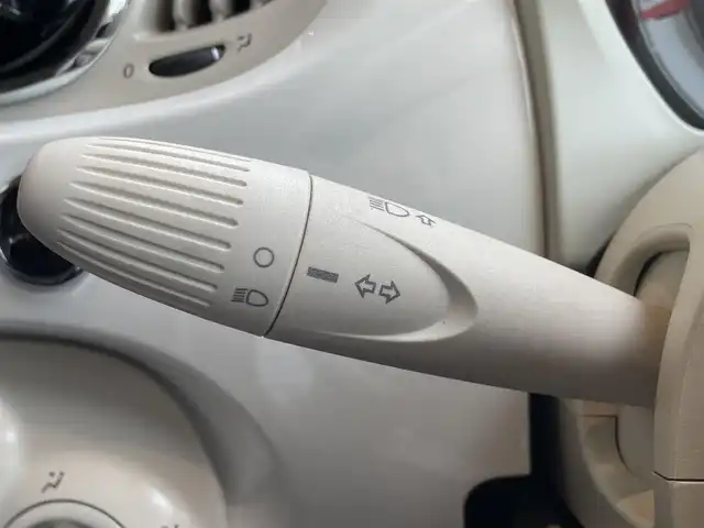 フィアット ５００ 1．2 ポップ 高知県 2017(平29)年 3.4万km 白 社外ナビ（AVIC-RZ800）/　【AM/FM/フルセグTV/BT/CD/DVD】/バックカメラ/純正ドライブレコーダー/純正フロアマット/純正スチールホイール/ETC