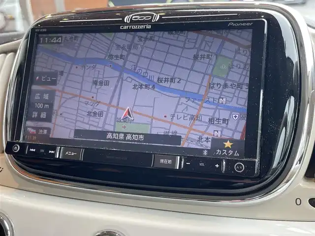 フィアット ５００ 1．2 ポップ 高知県 2017(平29)年 3.4万km 白 社外ナビ（AVIC-RZ800）/　【AM/FM/フルセグTV/BT/CD/DVD】/バックカメラ/純正ドライブレコーダー/純正フロアマット/純正スチールホイール/ETC