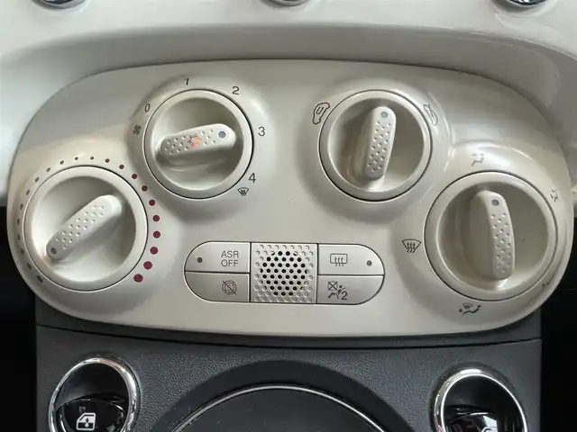 フィアット ５００ 1．2 ポップ 高知県 2017(平29)年 3.4万km 白 社外ナビ（AVIC-RZ800）/　【AM/FM/フルセグTV/BT/CD/DVD】/バックカメラ/純正ドライブレコーダー/純正フロアマット/純正スチールホイール/ETC