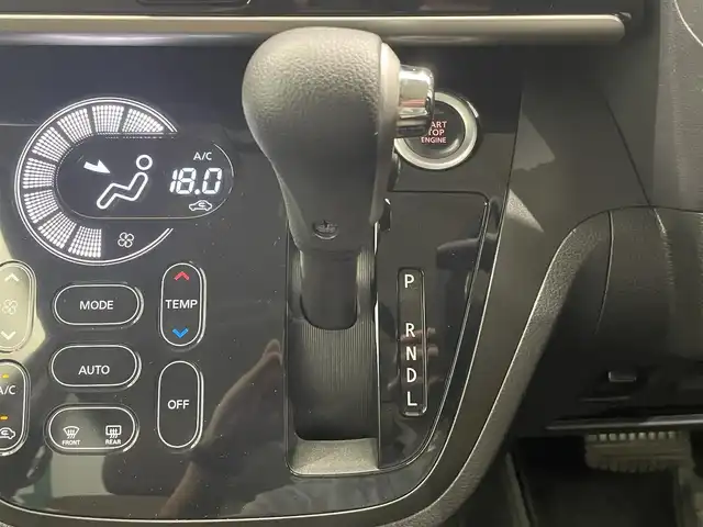 日産 デイズ ルークス HWS X Vセレクション 鹿児島県 2020(令2)年 4万km チタニウムグレーメタリック インテリジェントアラウンドビューモニター（ルームミラー）/エマージェンシーブレーキ/社外オーディオ【DEH-380】/革巻きステアリング/ステアリングリモコン/ハーフレザーシート/運転席シートヒーター/両側パワースライドドア/純正LEDヘッドライト/フロントフォグランプ/オートライト/ハイビームアシスト/レーンキープアシスト/前後コーナーセンサー/後席シートバックテーブル/後席サーキュレーター/後席サンシェード/電動格納ドアミラー/アイドリングストップ/社外フロアマット/純正15インチアルミ
