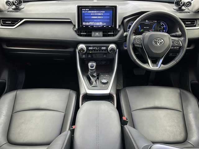 トヨタ ＲＡＶ４ ハイブリッドG 大阪府 2019(令1)年 2.9万km アティチュードブラックマイカ 純正ナビ/・フルセグTV/・Bluetooth/・SDサーバー/パノラマムーンルーフ/ブラインドスポットモニター/トヨタセーフティセンス/・プリクラッシュセーフティー/・レーントレーシングアシスト/・パーキングサポートブレーキ/・オートマチックハイビーム/前後コーナーセンサー/バックカメラ/黒レザーシート/シートヒーター/ステアリングヒーター/オートホールド/スペアキー/スマートキー