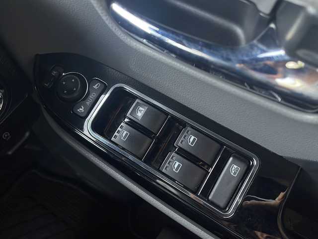 ダイハツ タント カスタム RS セレクション 大阪府 2020(令2)年 3.3万km パールブラック 純正ナビ　/フルセグＴＶ　/Bluetooth　/ＥＴＣ　/ターボ車　/クルコン追従あり　/電格ミラー　/両側パワスラ　/シートヒーター  /パワーシート /純正ホイール /衝突被害軽減システム /コーナーセンサー前後