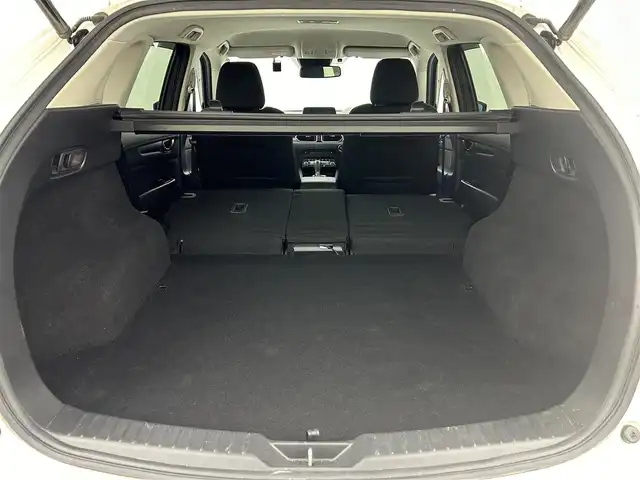マツダ ＣＸ－５ XD プロアクティブ 岡山県 2019(令1)年 6.8万km スノーフレイクホワイトパールマイカ BOSEプレミアムサウンドシステム/純正8.8インチSDナビゲーション/ 【CD/DVD/フルセグTV/BT/AUX/CarPlay】/全方位カメラ/追従型クルーズコントロール/オートハイビーム/LEDヘッドライト（AUTO付き）/ETC/前席シートヒーター/運転席パワーシート/パワーバックドア/衝突軽減ブレーキシステム/ブラインドスポットモニター/車線逸脱防止システム/横滑り防止システム/純正ドライブレコーダー（前）/純正19インチアルミホイール/純正フロアマット/ステアリングヒーター/オートブレーキホールド/プッシュスタート/スペアキー×１/取扱説明書/ナビ取扱説明書