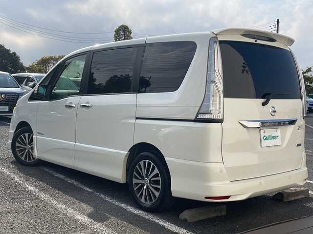 日産 セレナ ハイウェイS S HV Aセーフ 千葉県 2014(平26)年 8.3万km ブリリアントホワイトパール クロスギア　パノラマルーフ　8型ナビEX008V　アルパインフリップダウンモニター　全方位カメラ　全方位付ミラー　クルコン　パワスラ　エマブレ　ETC　防水シート　エアロ　HID　オートライト　コンビハンドル