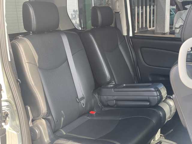 日産 セレナ ハイウェイS S HV Aセーフ 千葉県 2014(平26)年 8.3万km ブリリアントホワイトパール クロスギア　パノラマルーフ　8型ナビEX008V　アルパインフリップダウンモニター　全方位カメラ　全方位付ミラー　クルコン　パワスラ　エマブレ　ETC　防水シート　エアロ　HID　オートライト　コンビハンドル