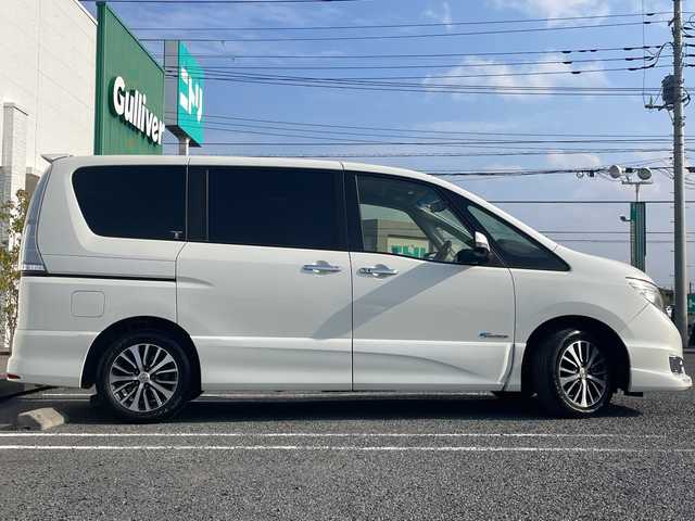 日産 セレナ ハイウェイS S HV Aセーフ 千葉県 2014(平26)年 8.3万km ブリリアントホワイトパール クロスギア　パノラマルーフ　8型ナビEX008V　アルパインフリップダウンモニター　全方位カメラ　全方位付ミラー　クルコン　パワスラ　エマブレ　ETC　防水シート　エアロ　HID　オートライト　コンビハンドル