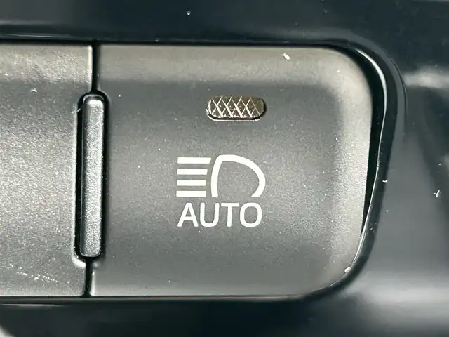 トヨタ プリウス Sセーフティプラス 兵庫県 2018(平30)年 6.7万km アティチュードブラックマイカ ALPINE9インチナビ/BTオーディオ/フルセグテレビ/バックカメラ/ETC/LEDヘッドライト/オートライト/フォグランプ/社外エアロ/トヨタセーフティセンス/スペアキー/スマートキープッシュスタート