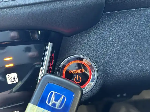 ホンダ ヴェゼル ハイブリッド Z ホンダセンシング 千葉県 2020(令2)年 4.1万km ミッドナイトブルービームM 純正SDナビゲーション/Bluetooth接続/フルセグTV/USB入力端子/パドルシフト/ハーフレザーシート/シートヒーター/ブレーキホールド/純正17インチAW/LEDヘッドランプ/LEDフォグランプ