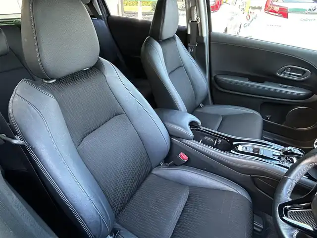 ホンダ ヴェゼル ハイブリッド Z ホンダセンシング 千葉県 2020(令2)年 4.1万km ミッドナイトブルービームM 純正SDナビゲーション/Bluetooth接続/フルセグTV/USB入力端子/パドルシフト/ハーフレザーシート/シートヒーター/ブレーキホールド/純正17インチAW/LEDヘッドランプ/LEDフォグランプ