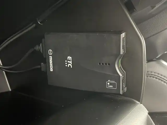 マツダ ＣＸ－８ XD スマートエディション 岡山県 2022(令4)年 4.6万km ポリメタルグレーM 純正１０．５インチメモリナビゲーション		/【フルセグ/Bluetooth/DVD/CarPlay】		/アラウンドビューモニター	/純正17inアルミホイール+サマータイヤ：装着				/レーダークルーズコントロール	/ブラインドスポットモニター	/ETC		/LEDヘッドライト（AUTO機能付き）			/横滑り防止機能		/衝突軽減システム		/車線逸脱防止システム		/純正ドライブレコーダー		/ステアリングリモコン				/プッシュスタート		/コーナーセンサー				/フロアマット			/スペアキー×１