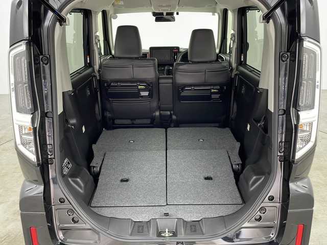 スズキ スペーシア カスタム HYBRID XS 鹿児島県 2024(令6)年 0.5万km ブルーイッシュブラックパール3 スズキセーフティセンス/純正ディスプレィオーディオ/ナビ Bluetooth Apple CarPlay Android AUTO/フルセグTV/全方位カメラ/両側電動スライドドア/レーダークルーズコントロール/ハーフレザーシート/前席シートヒーター /LEDヘッドライト/フォグライト /オートライトコントロール/革巻きステアリング/ステアリングヒーター/純正15インチアルミホイール/純正フロアマット/スマートキー/エンジンプッシュスタート/保証書