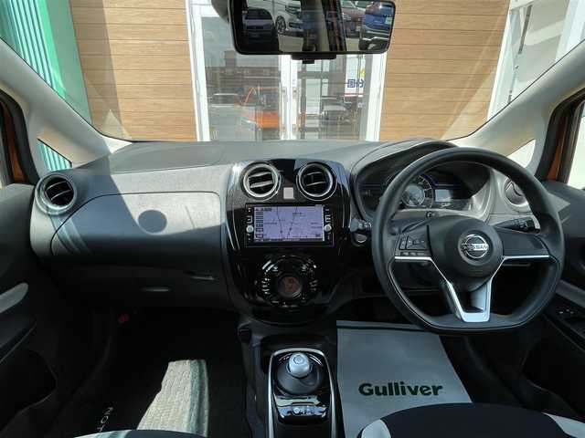 日産 ノート e－パワー X 宮崎県 2016(平28)年 6.1万km プレミアムコロナオレンジ ディーラー純正ナビ/メモリナビ/Bluetooth接続/フルセグテレビ/アラウンドビューモニター/バックカメラ/ドライブレコーダー/LEDヘッドライト/プッシュスタート/純正15インチアルミ