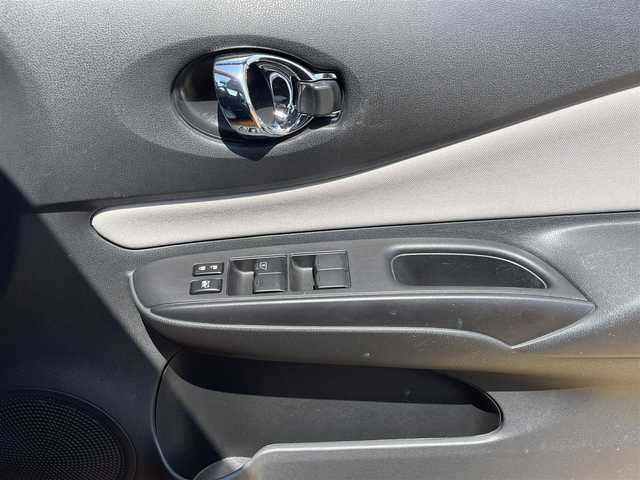 日産 ノート e－パワー X 宮崎県 2016(平28)年 6.1万km プレミアムコロナオレンジ ディーラー純正ナビ/メモリナビ/Bluetooth接続/フルセグテレビ/アラウンドビューモニター/バックカメラ/ドライブレコーダー/LEDヘッドライト/プッシュスタート/純正15インチアルミ