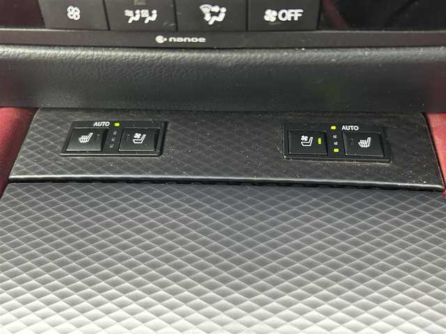 レクサス ＧＳ 300h Fスポーツ 熊本県 2017(平29)年 6.9万km ホワイトノーヴァガラスフレーク 純正メーカーSDナビDTV/・CD/DVD/BT/USB/SD/AUX/フルセグ/バックカメラ/ビルトインETC/本革シート/・メモリ付きパワーシート/・エアーシート/LEDヘッドライト/リアスポイラー/・オートライト/フォグ/ハンドルヒーター/ウィンカードアミラー/リアサンシェード/レクサスセーフティシステム＋/・プリクラッシュセーフティ/・レーンディパーチャーアラート/・アダプティブハイビームシステム/・レーダークルーズコントロール/マット/スマートキー