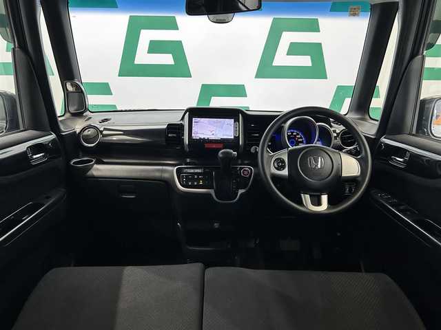 ホンダ Ｎ ＢＯＸ カスタム SSパッケージ 鹿児島県 2014(平26)年 6.3万km プレミアムゴールドパープルパール 禁煙車/純正ナビ（VXM-145VSi）/(AM/FM/CD/DVD/Bluetooth)/あんしんパッケージ/○シティブレーキアクティブシステム/バックカメラ/両側パワースライドドア/純正フロアマット/ドアバイザー/純正アルミホイール/ステアリングリモコン/アイドリングストップ/チップアップシート