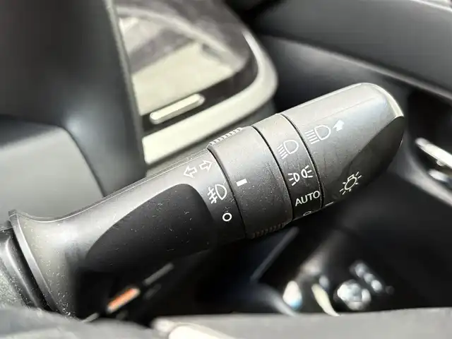 トヨタ ヴェルファイア Z 愛知県 2019(令1)年 7.6万km ホワイトパールクリスタルシャイン ワンオーナー/SDナビ/フルセグテレビ/バックカメラ/フリップダウンモニター/ウィンカーミラー/オットマン/追従クルーズコントロール/プッシュスタート/片側パワースライドドア/ETC/LED/ブレーキホールド/ルーフイルミネーションライト/11インチナビ/アルパインナビ