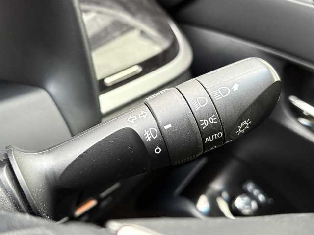 トヨタ ヴェルファイア Z 愛知県 2019(令1)年 7.6万km ホワイトパールクリスタルシャイン ワンオーナー　１１インチアルパインナビ　フルセグＴＶ　ＤＶＤ再生　Ｂｌｕｅｔｏｏｔｈ　ＵＳＢ接続　バックカメラ　後席フリップダウンモニタ　ＥＴＣ　オートホールド　レーダークルーズ　ＬＫＡ　ＬＥＤオートハイビーム