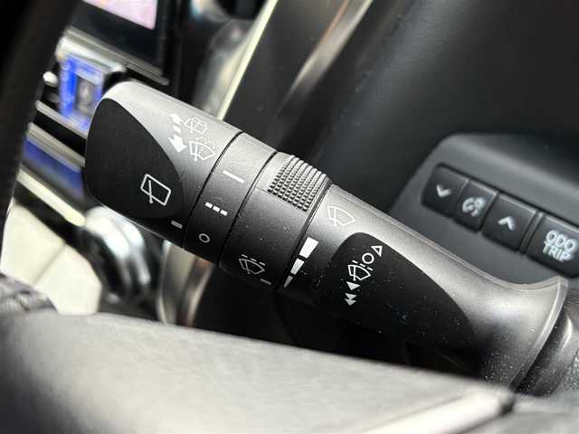 トヨタ ヴェルファイア Z 福岡県 2019(令1)年 7.6万km ホワイトパールクリスタルシャイン ワンオーナー　１１インチアルパインナビ　フルセグＴＶ　ＤＶＤ再生　Ｂｌｕｅｔｏｏｔｈ　ＵＳＢ接続　バックカメラ　後席フリップダウンモニタ　ＥＴＣ　オートホールド　レーダークルーズ　ＬＫＡ　ＬＥＤオートハイビーム