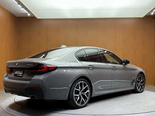 ＢＭＷ ＢＭＷ ５２３ｄ xDrive Mスポーツ EDジョイ+ 千葉県 2020(令2)年 5万km グレー 黒革　/シートヒーター　/純正ナビ　/３６０°カメラ　/ＨＵＤ　/ＡＣＣ　/ＬＥＤヘッドライト　/オートライト　/電動リアゲート　/ドライブレコーダー　/パーキングアシスト　/パワーシート　/フルセグＴＶ　/純正１９インチＡＷ