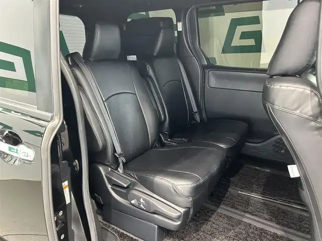 トヨタ ヴォクシー ZS 煌 鹿児島県 2018(平30)年 7.5万km ブラック ワンオーナー/社外ナビ（NX617）/バックカメラ/両側パワースライドドア/前後ドライブレコーダー/ETC/フルセグTV/アダプティブクルーズコントロール/レーンキープアシスト/社外マフラー/純正フロアマット/革調シートカバー/アイドリングストップ/ドアバイザー/社外19インチアルミホイール（RAY’ｓ）/LEDヘッドライト