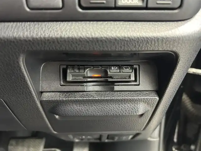 トヨタ ヴォクシー ZS 煌 鹿児島県 2018(平30)年 7.5万km ブラック ワンオーナー/社外ナビ（NX617）/バックカメラ/両側パワースライドドア/前後ドライブレコーダー/ETC/フルセグTV/アダプティブクルーズコントロール/レーンキープアシスト/社外マフラー/純正フロアマット/革調シートカバー/アイドリングストップ/ドアバイザー/社外19インチアルミホイール（RAY’ｓ）/LEDヘッドライト