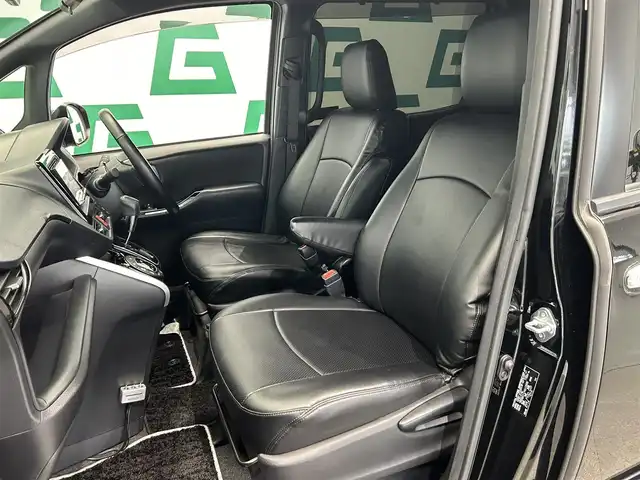 トヨタ ヴォクシー ZS 煌 鹿児島県 2018(平30)年 7.5万km ブラック ワンオーナー/社外ナビ（NX617）/バックカメラ/両側パワースライドドア/前後ドライブレコーダー/ETC/フルセグTV/アダプティブクルーズコントロール/レーンキープアシスト/社外マフラー/純正フロアマット/革調シートカバー/アイドリングストップ/ドアバイザー/社外19インチアルミホイール（RAY’ｓ）/LEDヘッドライト