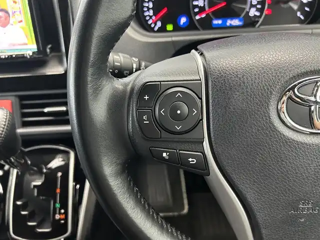 トヨタ ヴォクシー ZS 煌 鹿児島県 2018(平30)年 7.5万km ブラック ワンオーナー/社外ナビ（NX617）/バックカメラ/両側パワースライドドア/前後ドライブレコーダー/ETC/フルセグTV/アダプティブクルーズコントロール/レーンキープアシスト/社外マフラー/純正フロアマット/革調シートカバー/アイドリングストップ/ドアバイザー/社外19インチアルミホイール（RAY’ｓ）/LEDヘッドライト